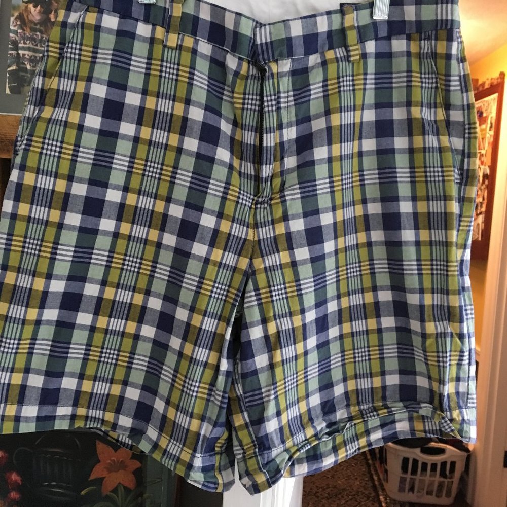 Vineyard Vines Breaker Shorts, Plaid, Men's size 33